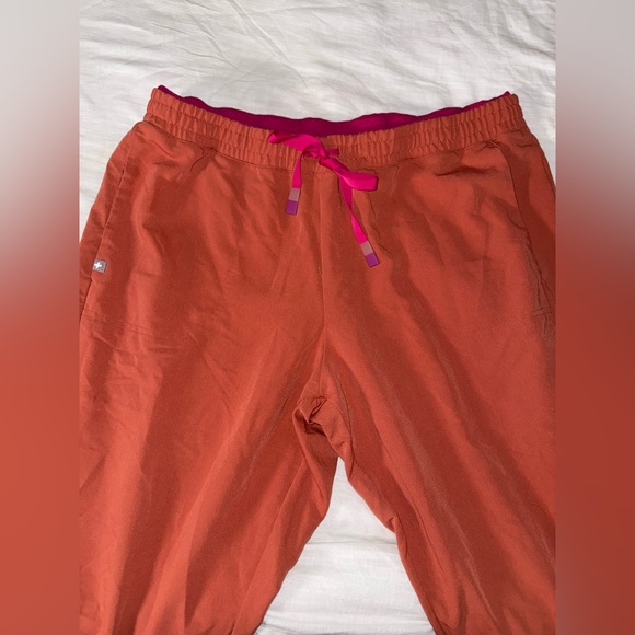 FIGS *LIMITED EDITION* Mari Terracotta Scrub Pants XXL/P - Picture 4 of 8